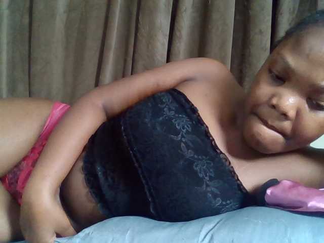 Sexyicey live cam on BongaCams