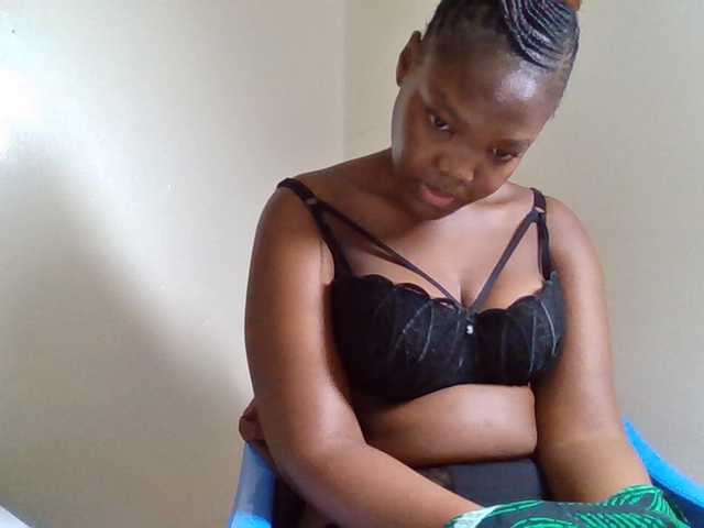Sexyicey live cam on BongaCams