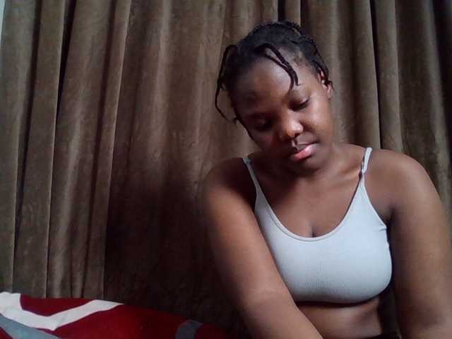 Sexyicey live cam on BongaCams