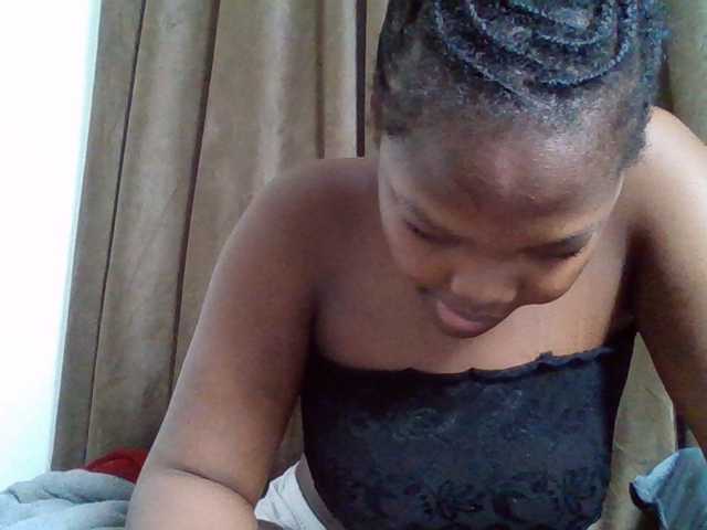 Sexyicey live cam on BongaCams