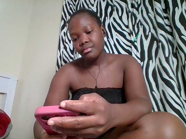 Sexyicey live cam on BongaCams