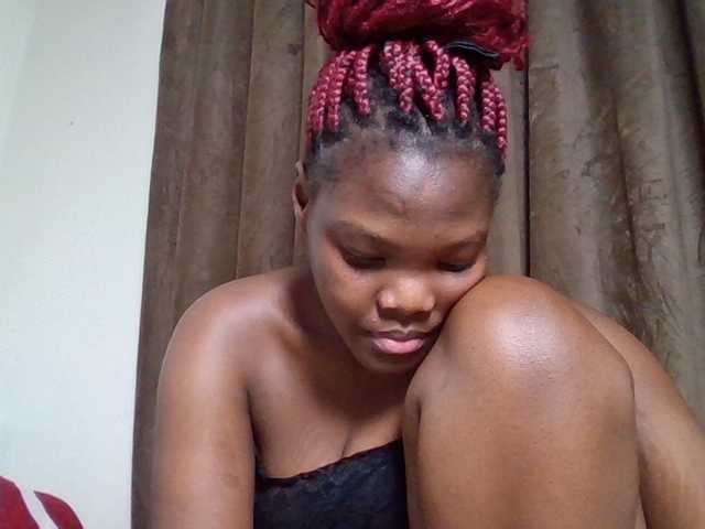 Sexyicey live cam on BongaCams