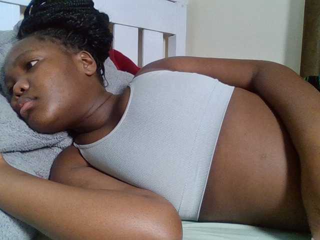 Sexyicey live cam on BongaCams
