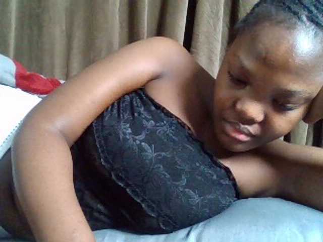Sexyicey live cam on BongaCams