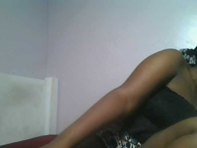 Sexyicey live cam on BongaCams