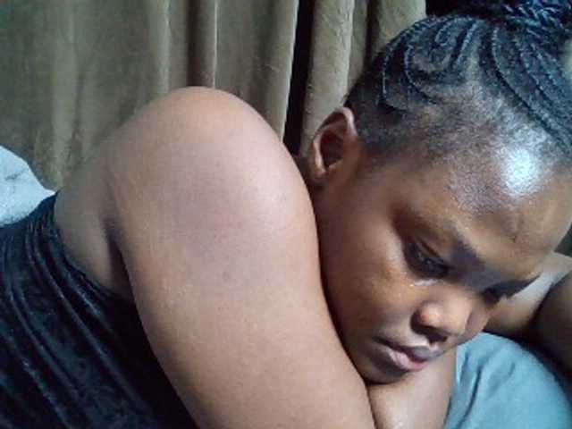Sexyicey live cam on BongaCams
