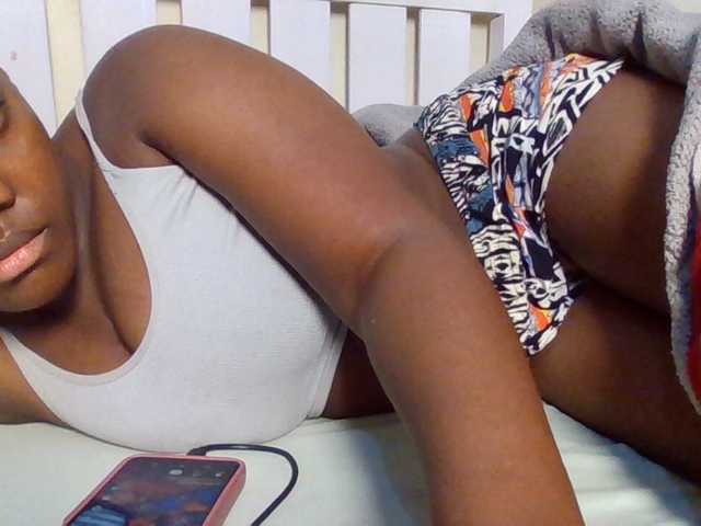 Sexyicey live cam on BongaCams