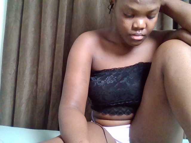 Sexyicey live cam on BongaCams