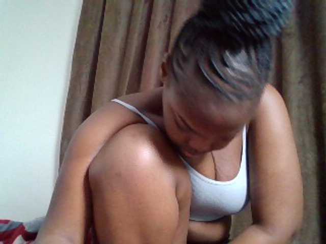 Sexyicey live cam on BongaCams