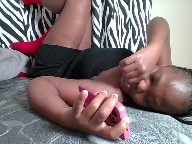 Sexyicey live cam on BongaCams