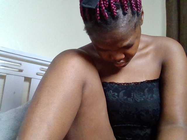 Sexyicey live cam on BongaCams