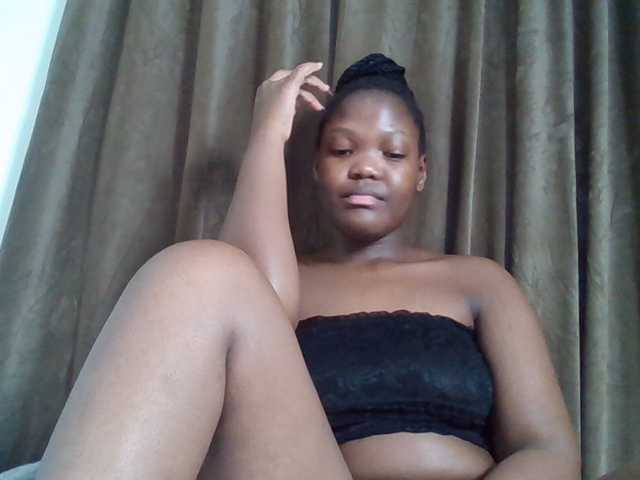 Sexyicey live cam on BongaCams