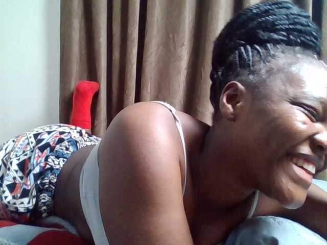 Sexyicey live webcam show