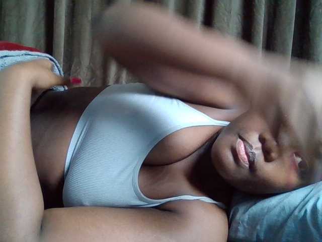 Sexyicey live cam preview
