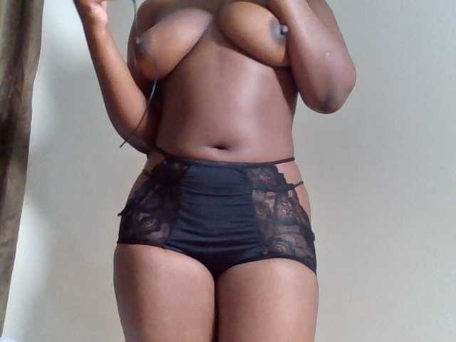 Sexyicey live cam preview