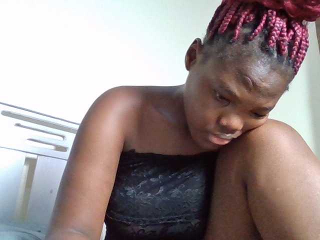 Sexyicey live cam on BongaCams