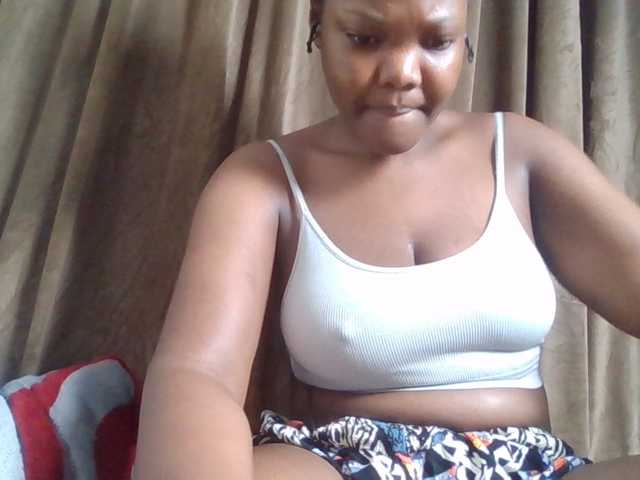 Sexyicey, live now on BongaCams