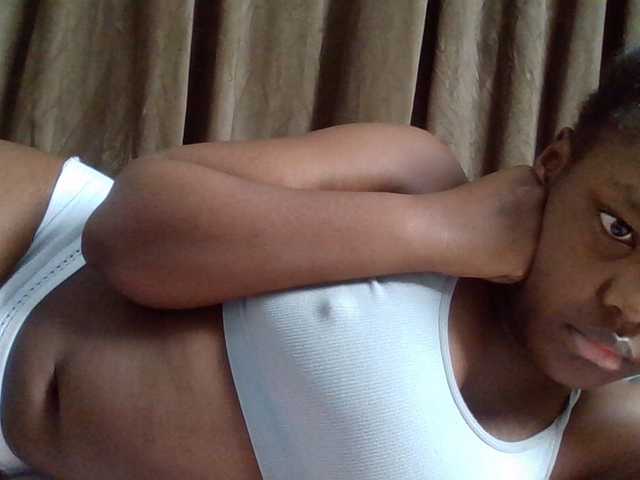 Sexyicey live cam on BongaCams