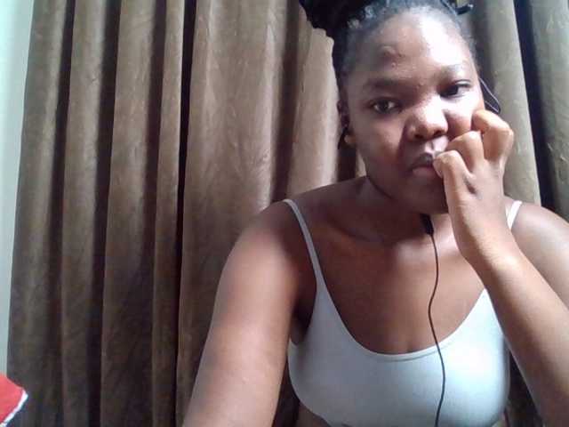 Sexyicey live webcam show