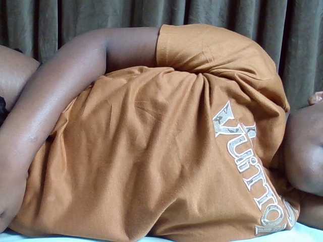 Sexyicey live cam on BongaCams