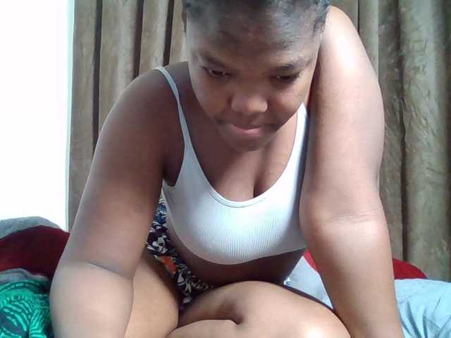 Sexyicey live webcam show