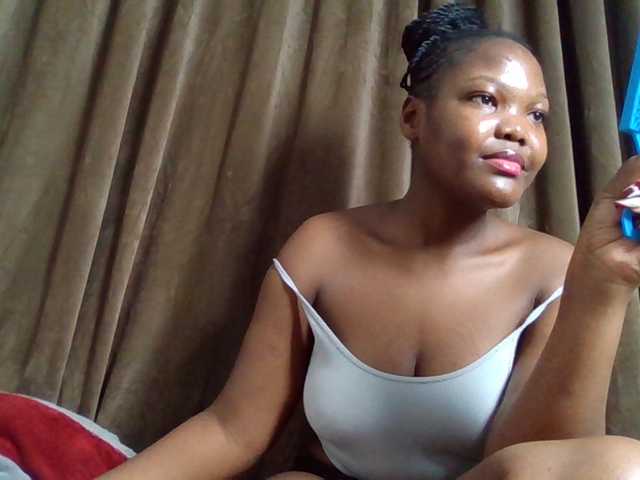 Sexyicey live cam preview