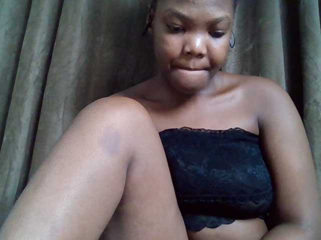 Sexyicey live cam on BongaCams