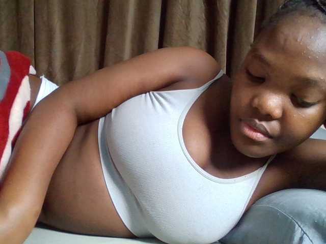 Sexyicey live cam on BongaCams