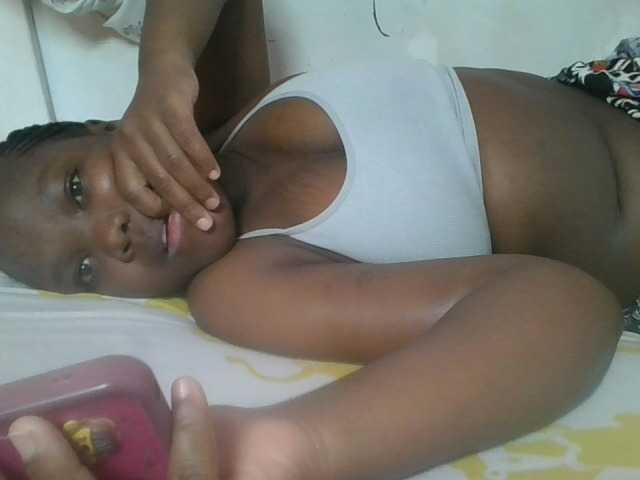 Sexyicey live cam on BongaCams