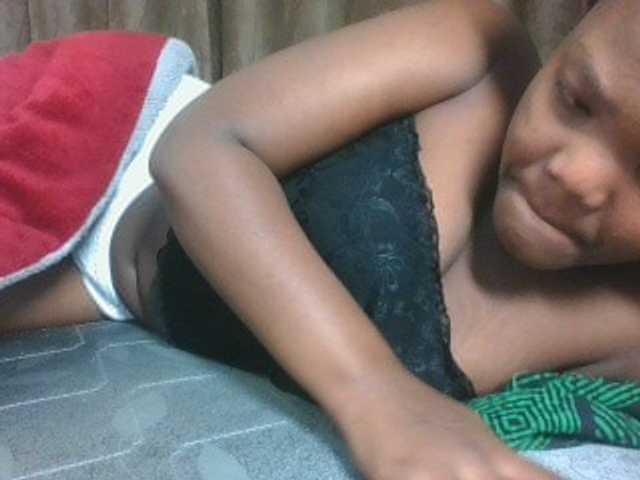Sexyicey live cam on BongaCams