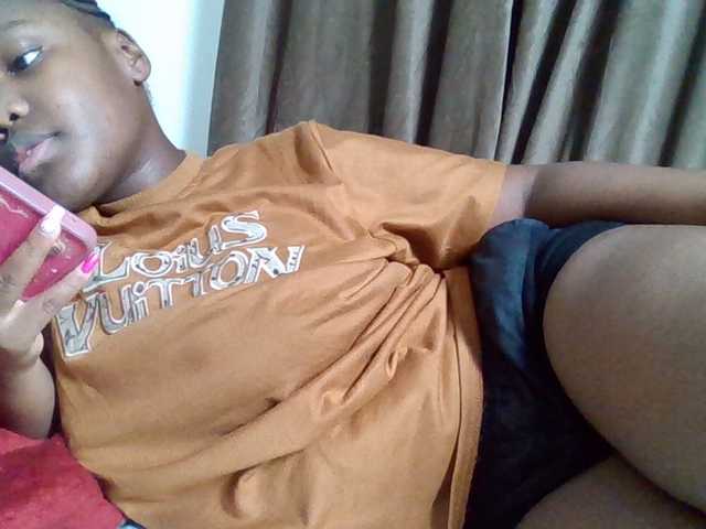 Sexyicey live cam on BongaCams
