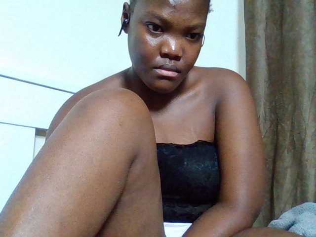 Sexyicey live cam on BongaCams