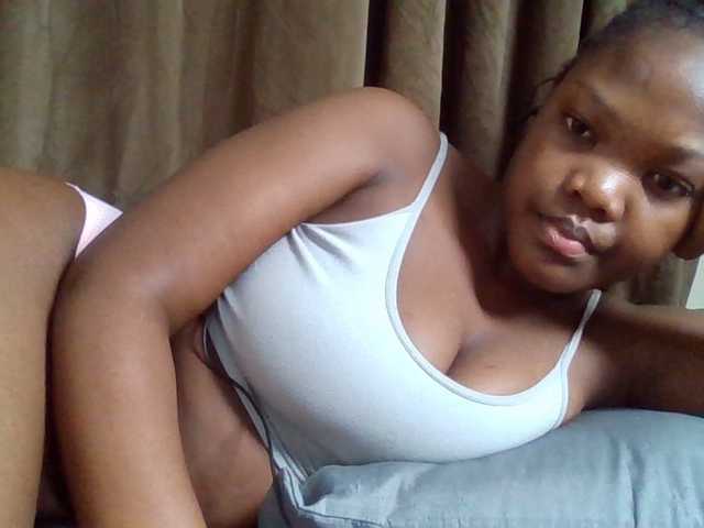 Sexyicey live cam on BongaCams