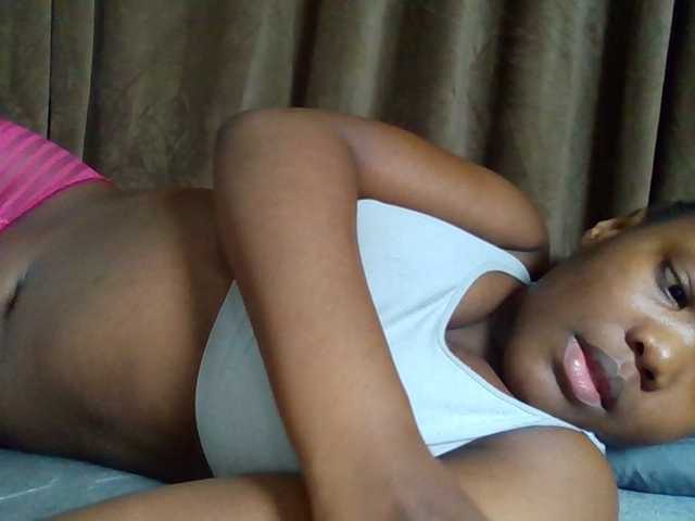 Sexyicey live cam on BongaCams