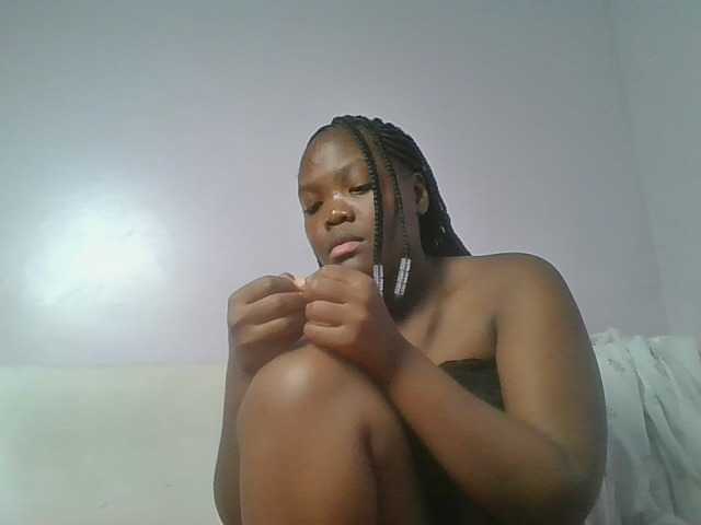 Sexyicey live cam on BongaCams