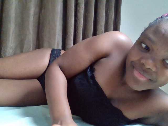 Sexyicey live cam on BongaCams