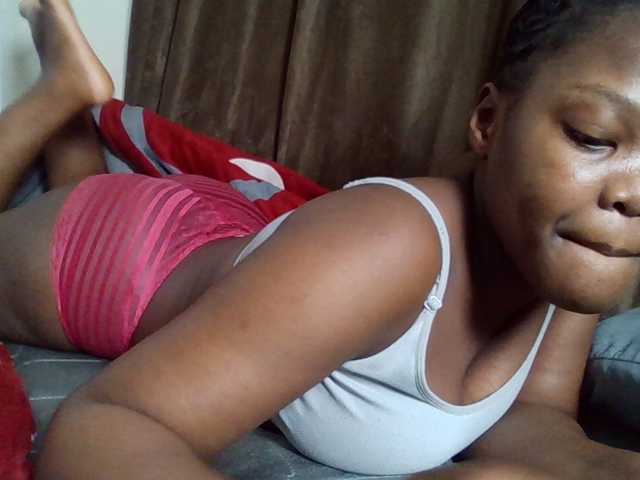 Sexyicey live cam on BongaCams