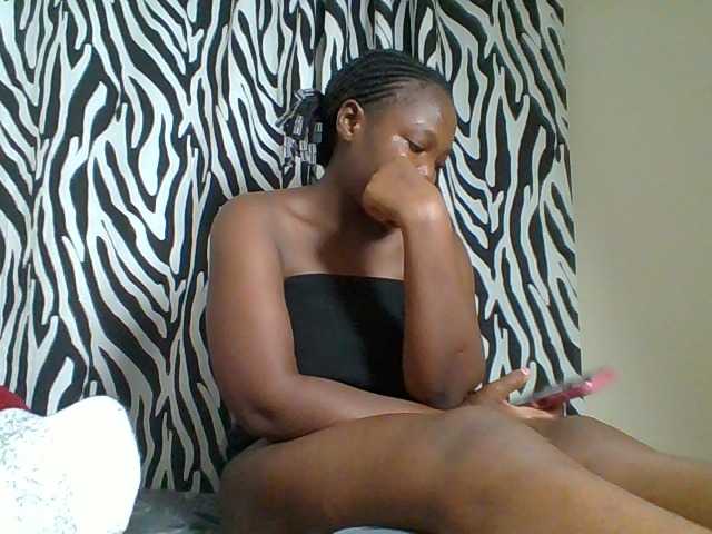 Sexyicey live cam on BongaCams