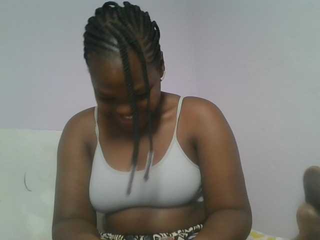 Sexyicey live cam on BongaCams