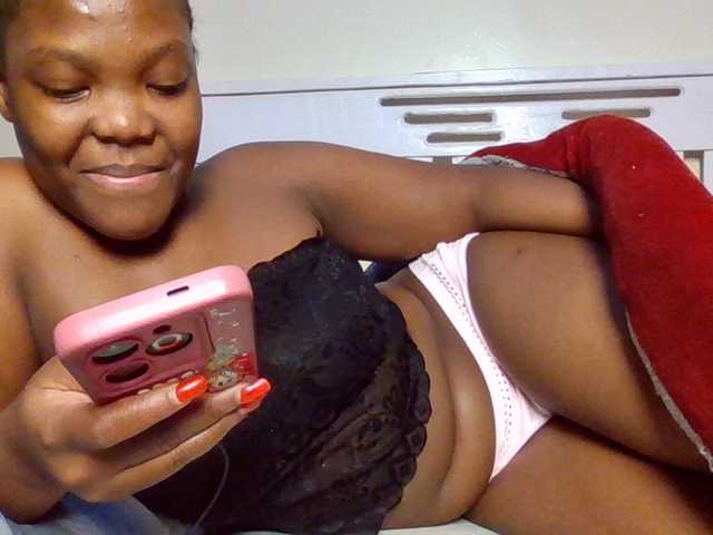 Sexyicey live cam on BongaCams