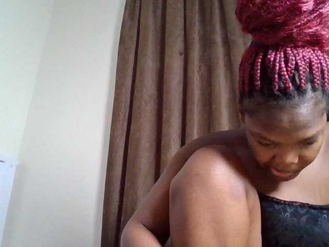 Sexyicey live cam on BongaCams
