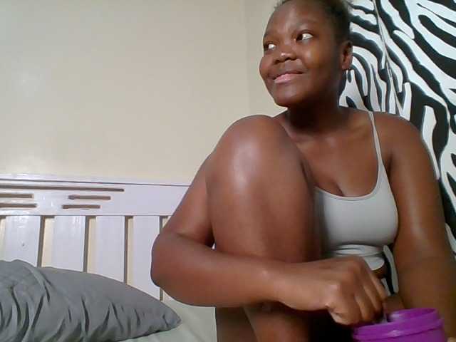Sexyicey live cam on BongaCams