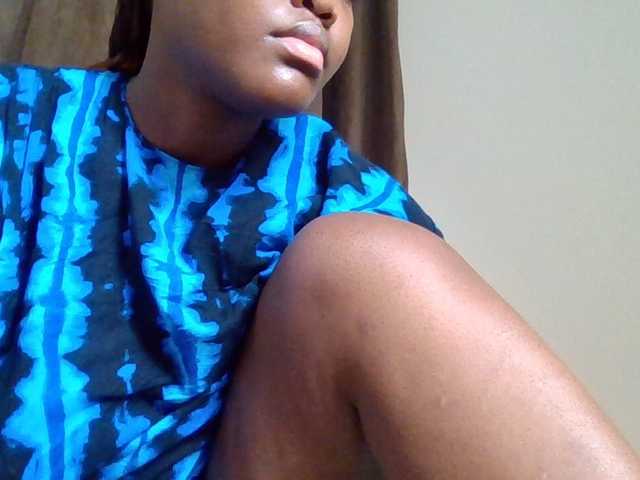Sexyicey live cam on BongaCams
