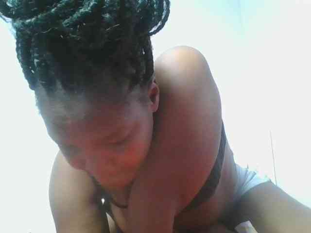 Sexyicey webcam