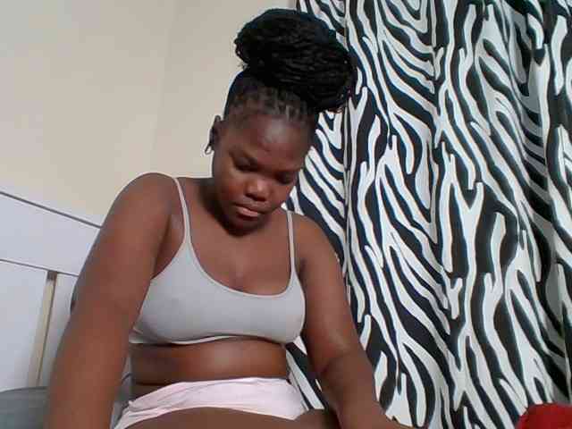 Sexyicey webcam