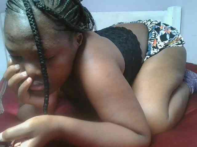 Sexyicey webcam