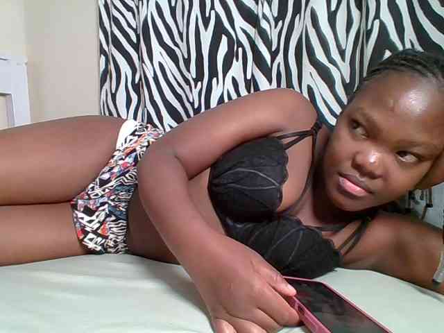 Sexyicey webcam