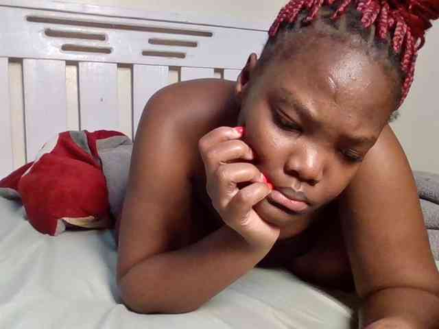 Sexyicey webcam