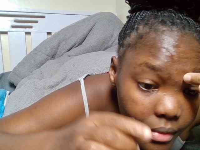 Sexyicey webcam