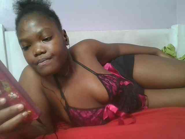 Sexyicey webcam
